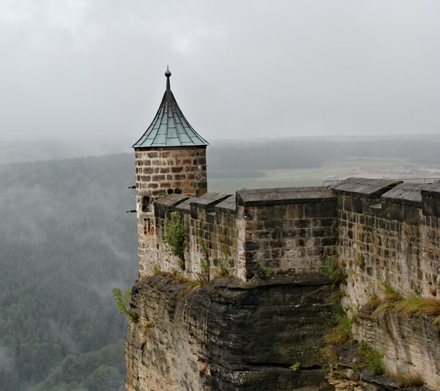 Königstein Fortress, Germany. Photo by Dusan Veverkolog on Unsplash